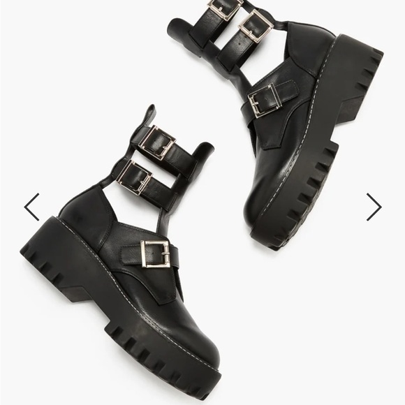 Shoedazzle black Sierra Buckle Bootie size 9 - Picture 1 of 12